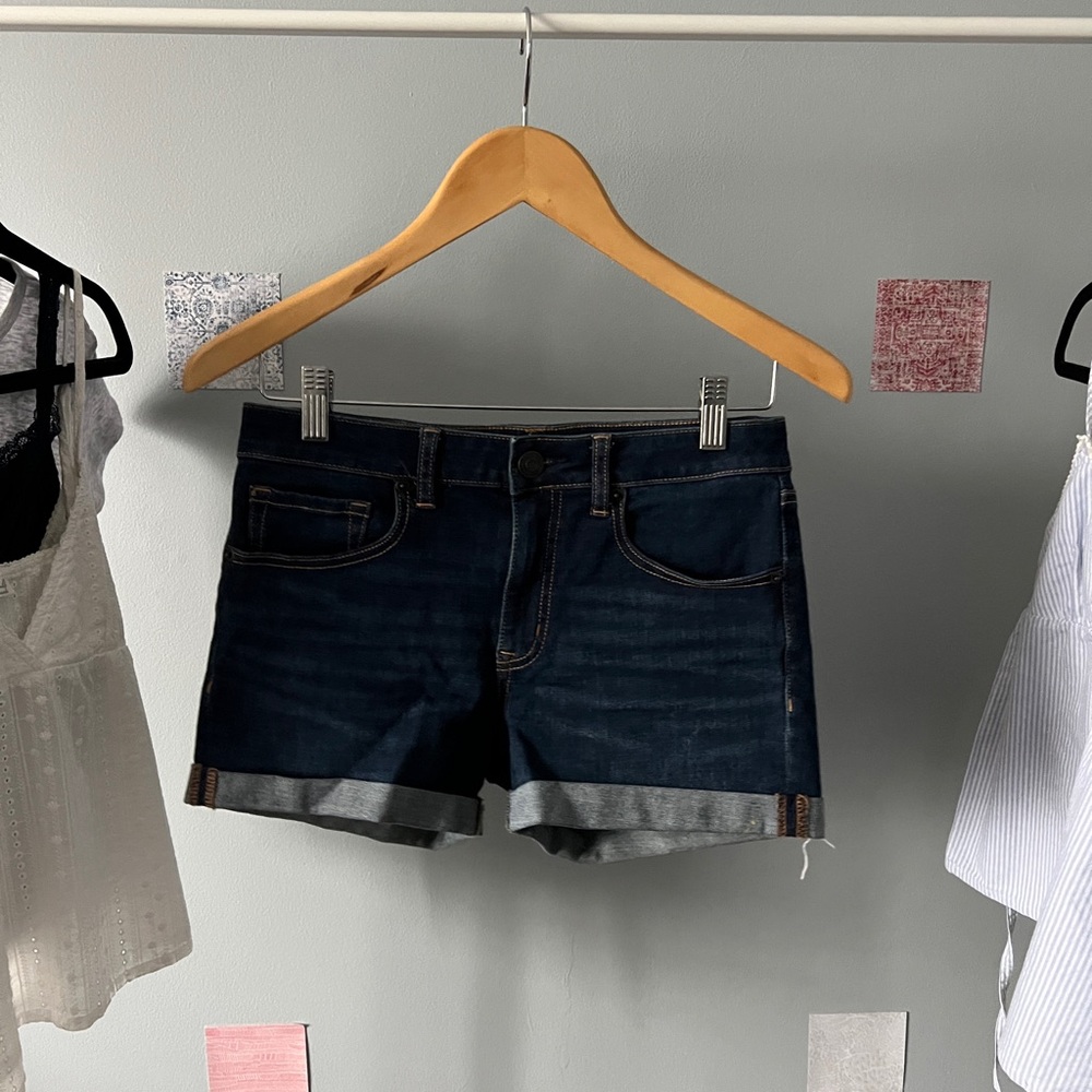Dark wash aero denim shorts
